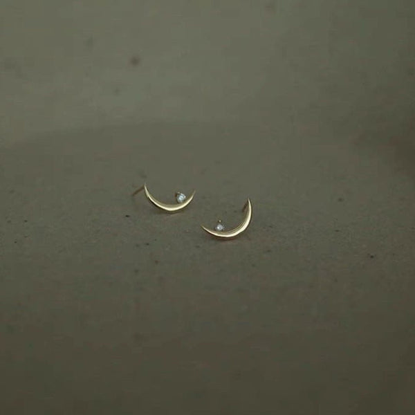 Minimal Moon Earrings